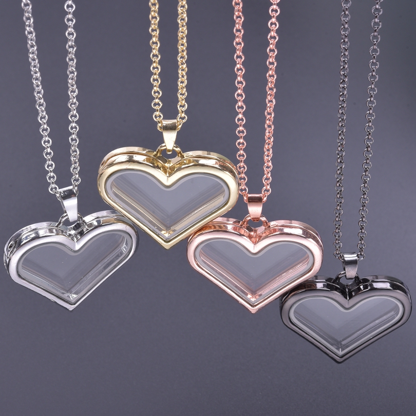 Heart Locket Necklace Photo - قلادات دلاية على شكل قلب زجاجي