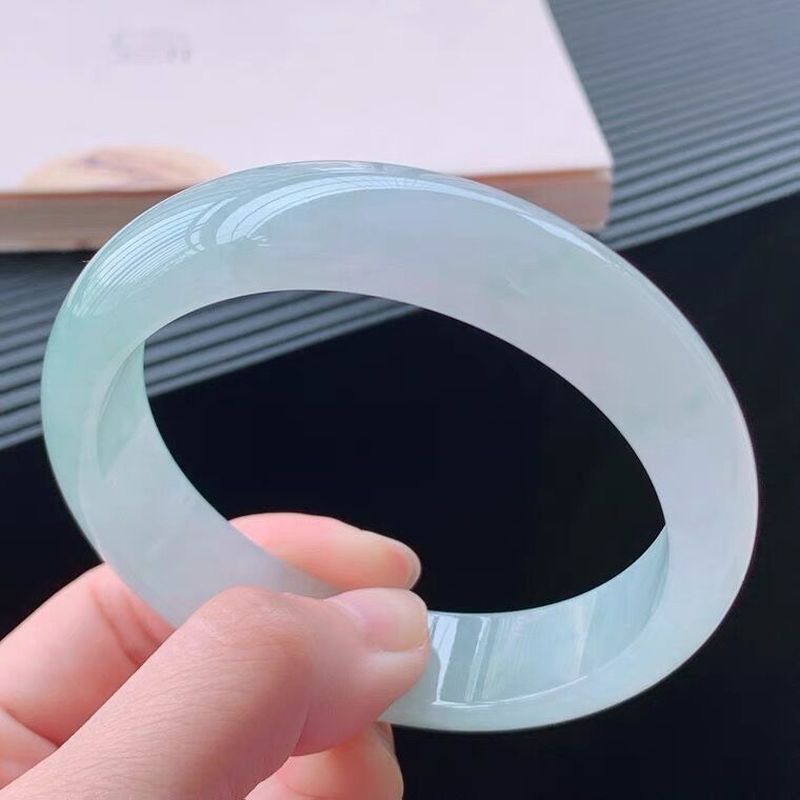 سوار اليشم الشفاف أحادي اللون  - مراجعة Bracelets وسعره