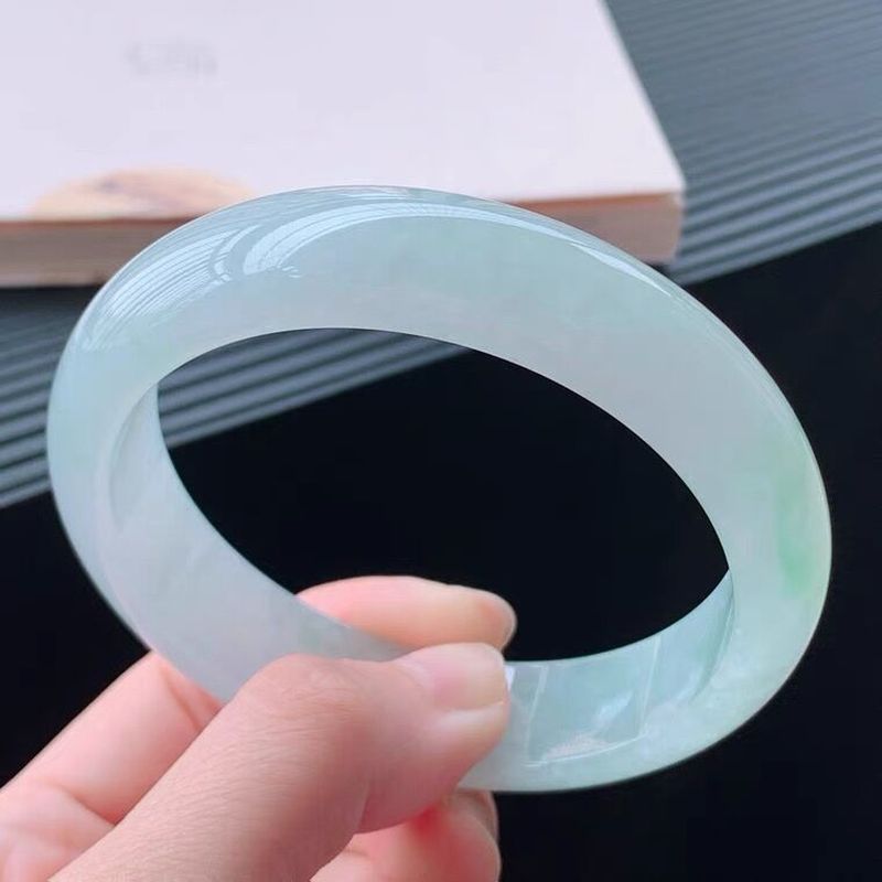 سوار اليشم الشفاف أحادي اللون  - مراجعة Bracelets وسعره