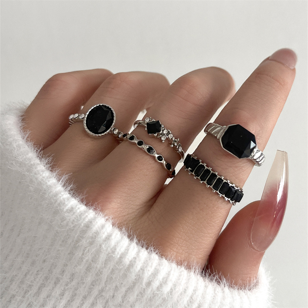 طقم خواتم نسائية بتصميم كلاسيك - مراجعة Vintage Punk Knuckle Rings Set وسعره