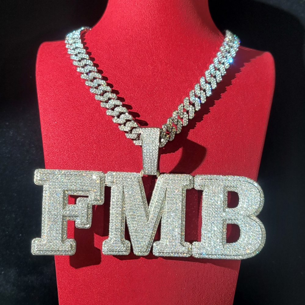 قلادة مخصصة مرصعة بالزركون الم - مراجعة Cuban Link Chain 12Mm وسعره